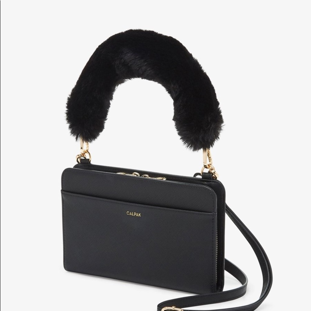 Calpak Travel Wallet - NWT- Black